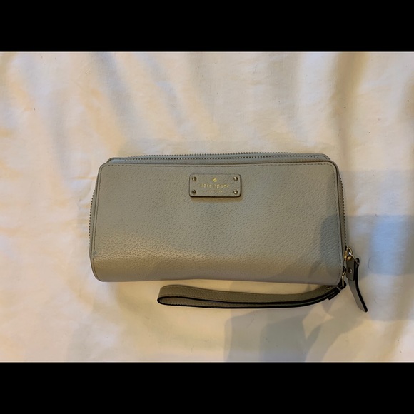 kate spade Handbags - Kate spade full size wallet
